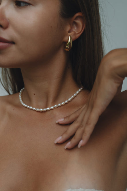 Necklace White Pearl Beats