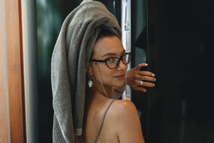 Mono Earring Figured Pearl