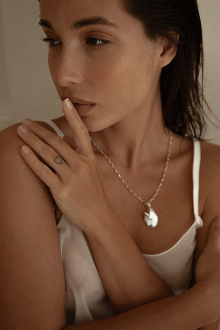 Pendant Diamond Cut Chain Fixed Figured Pearl